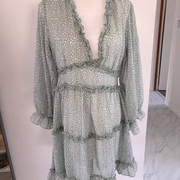 GORGEOUS LEOPARD PRINT DRESS - Picture 3 of 6